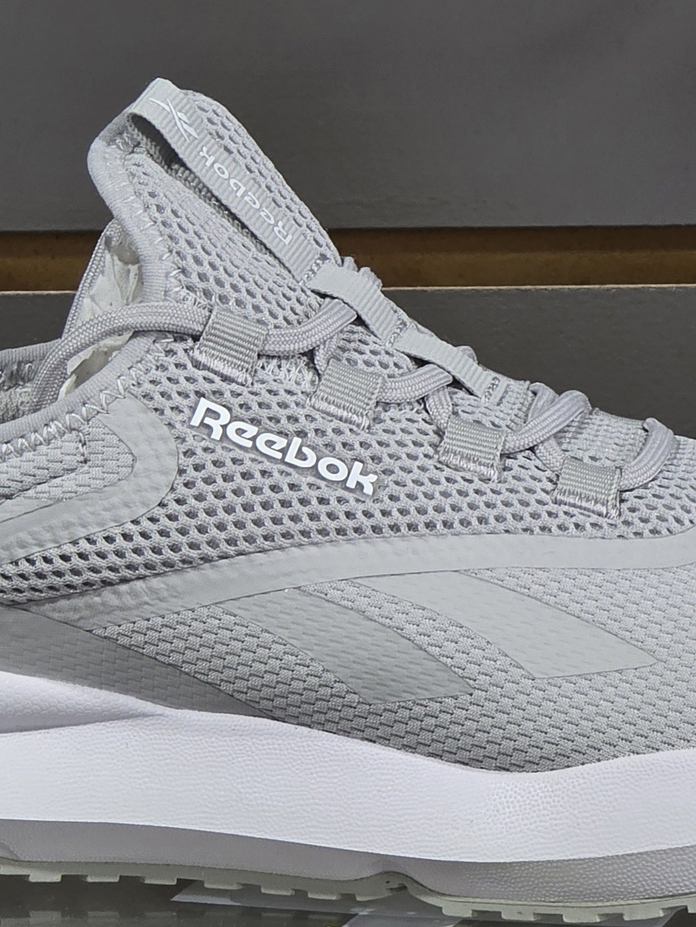 Reebok Women's Mesh Athletic Sneaker - Light Gray Size 8 Nib